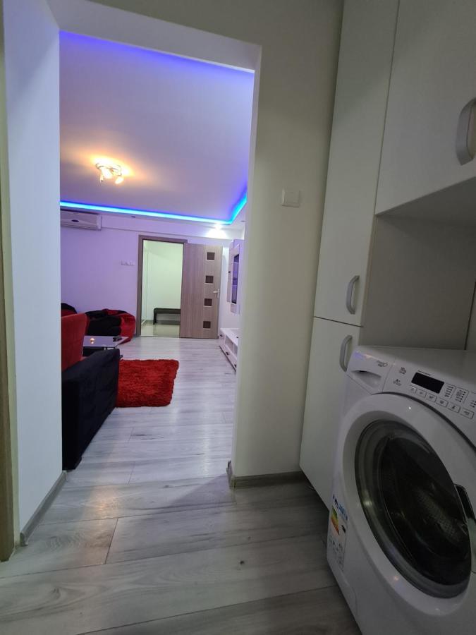 Apartament Ultra Central 1 Appartement Hunedoara Buitenkant foto